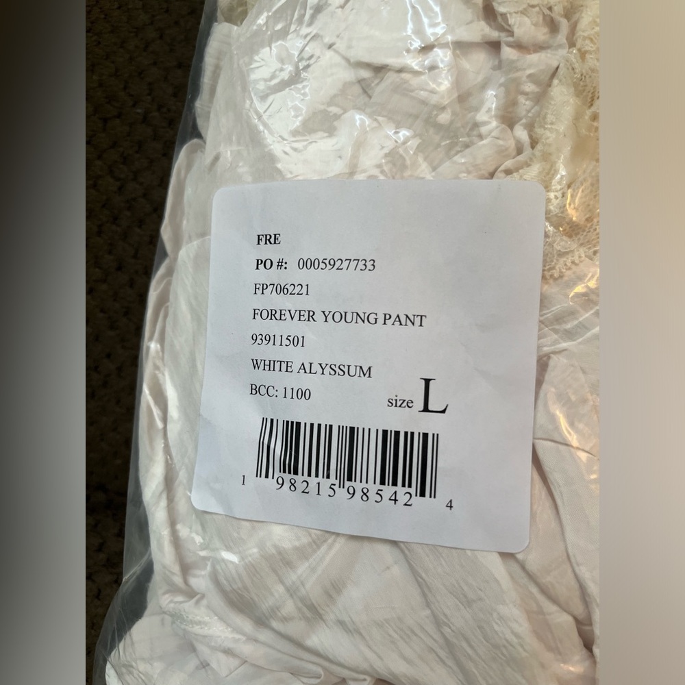NWT FREE PEOPLE INTIMATELY Forever Young Bloomer Pants | White Alyssum MSRP $98 - Picture 9 of 15